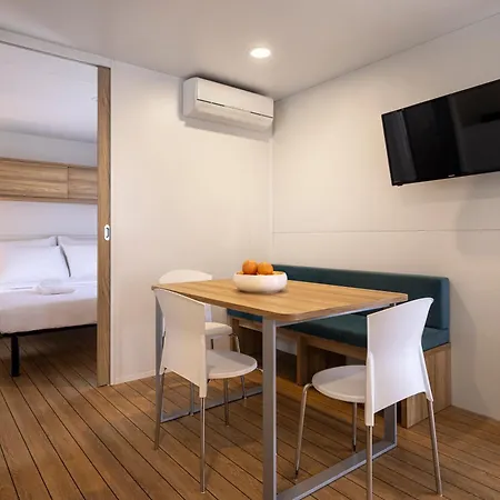 Maistra Vestar Mobile Homes Kompleks wypoczynkowy 5*